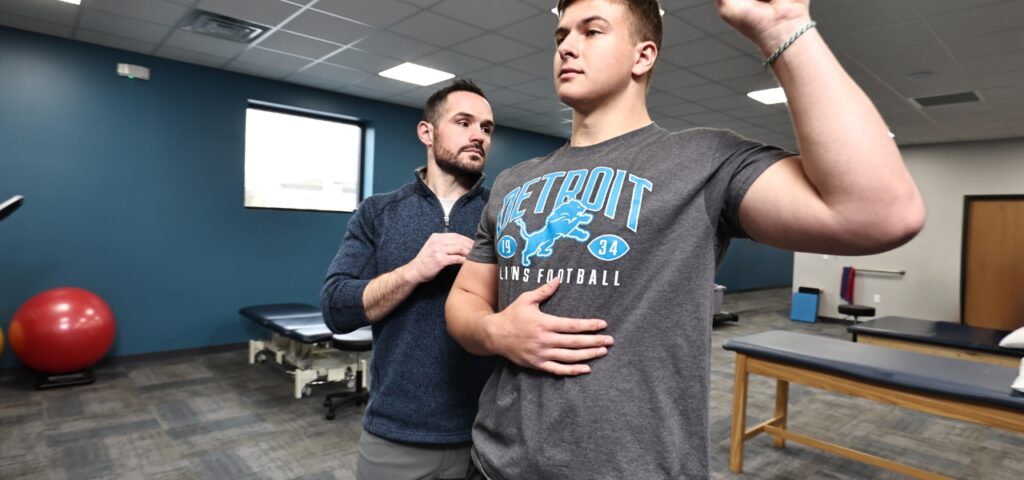 Gallery-Renue-Physical-Therapy-Auburn-MI (1)