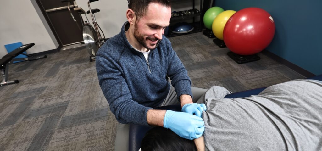 Gallery-Renue-Physical-Therapy-Auburn-MI (13)