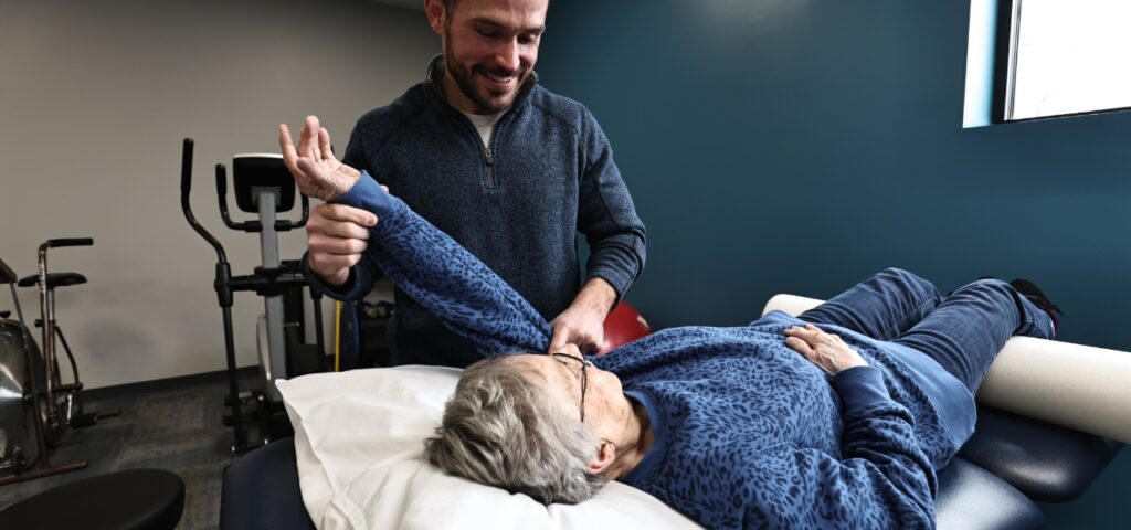 Gallery-Renue-Physical-Therapy-Auburn-MI (17)