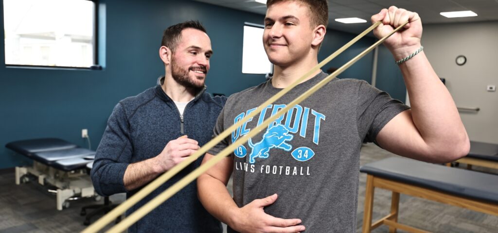 Gallery-Renue-Physical-Therapy-Auburn-MI (19)