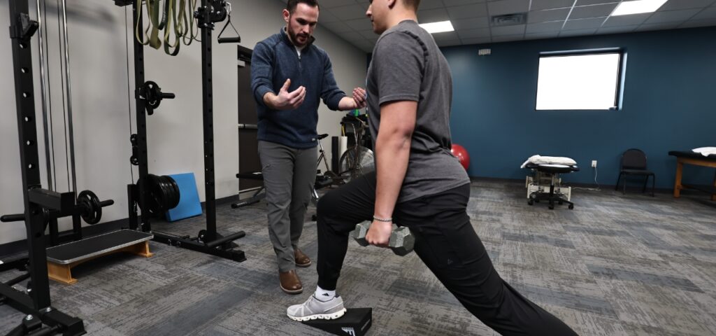 Gallery-Renue-Physical-Therapy-Auburn-MI (21)