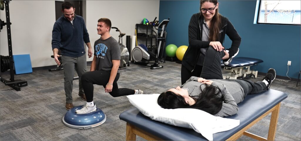 Gallery-Renue-Physical-Therapy-Auburn-MI (3)