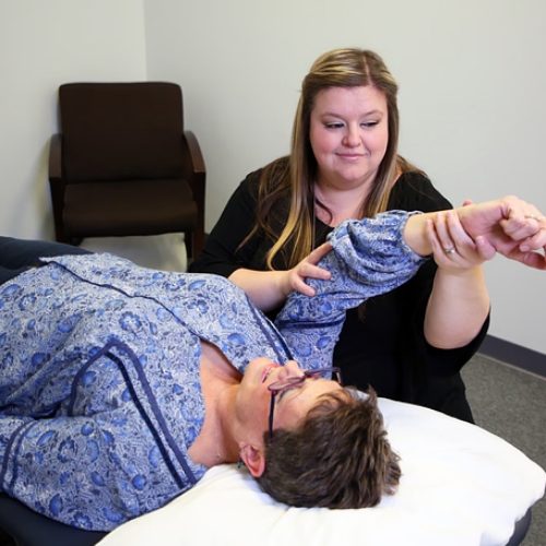 Manual-Therapy-Renue-Physical-Therapy-mid-Michigan
