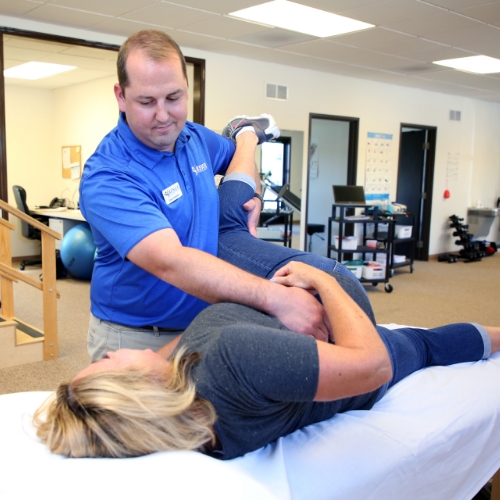 renue-physical-therapy-treats-scoliosis – 1