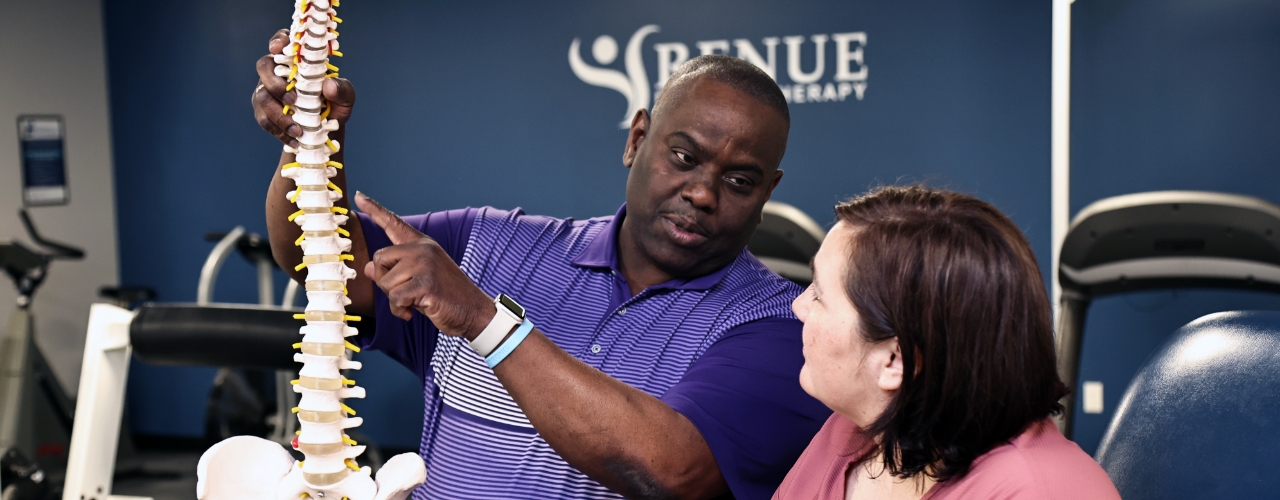 renue-physical-therapy-treats-scoliosis