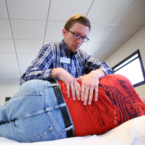 renue-physical-therapy-treats-scoliosis